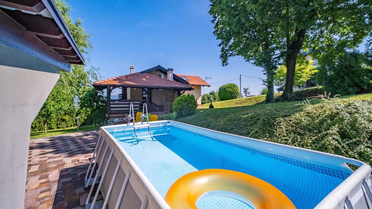 Brdovec House | Awesome home in Kraj Donji with WiFi