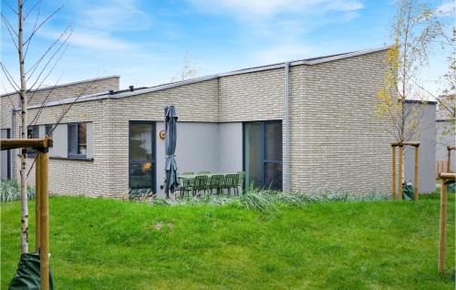 Lembruch House | Awesome Home In Lembruchdümmer See