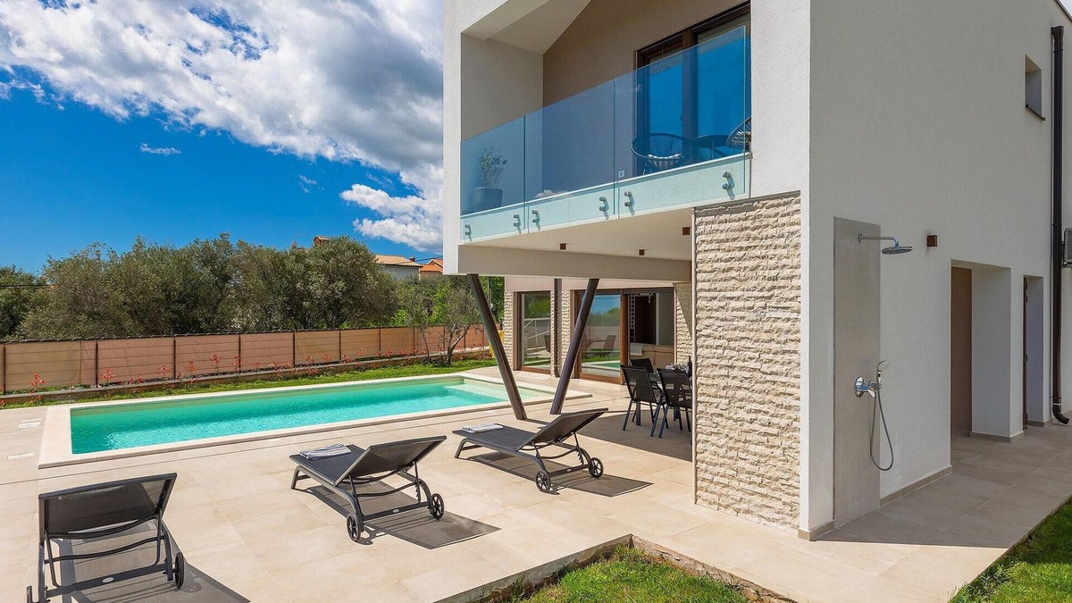 Peruski House | Awesome home in Marcana