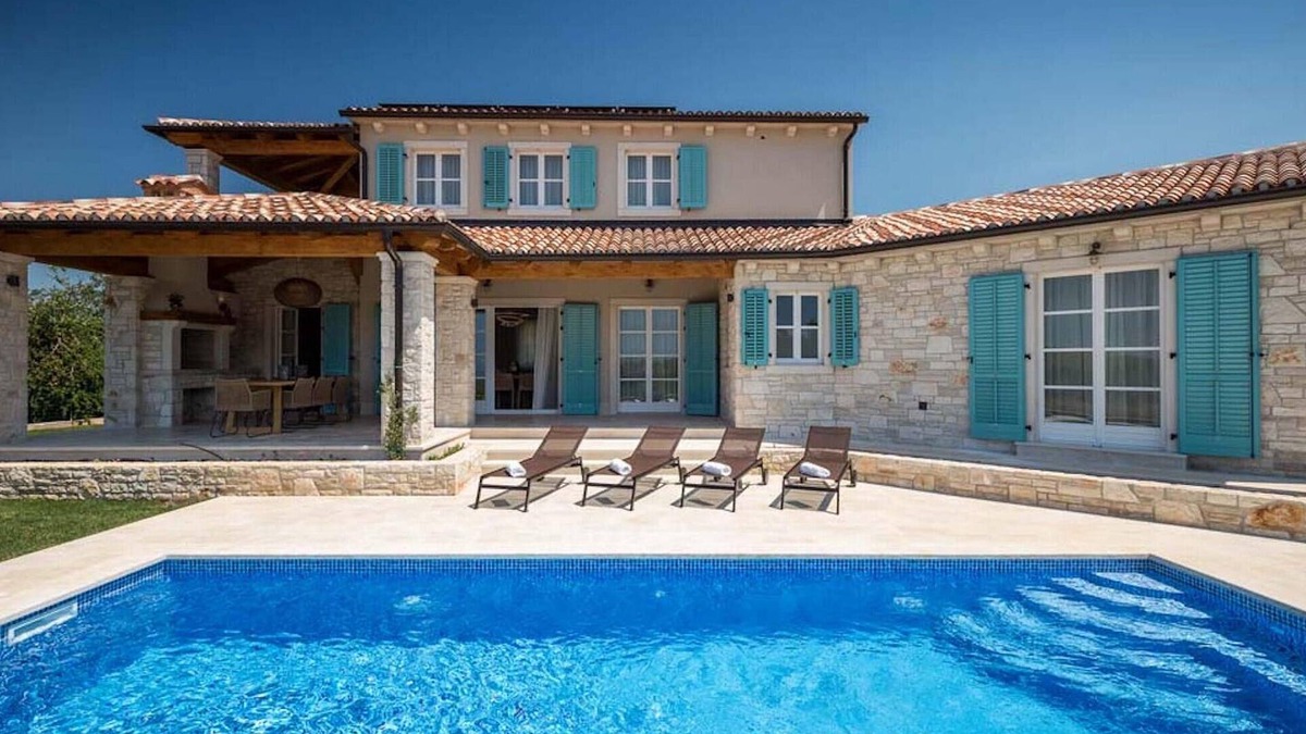 Strpacici House | Awesome home in Porec