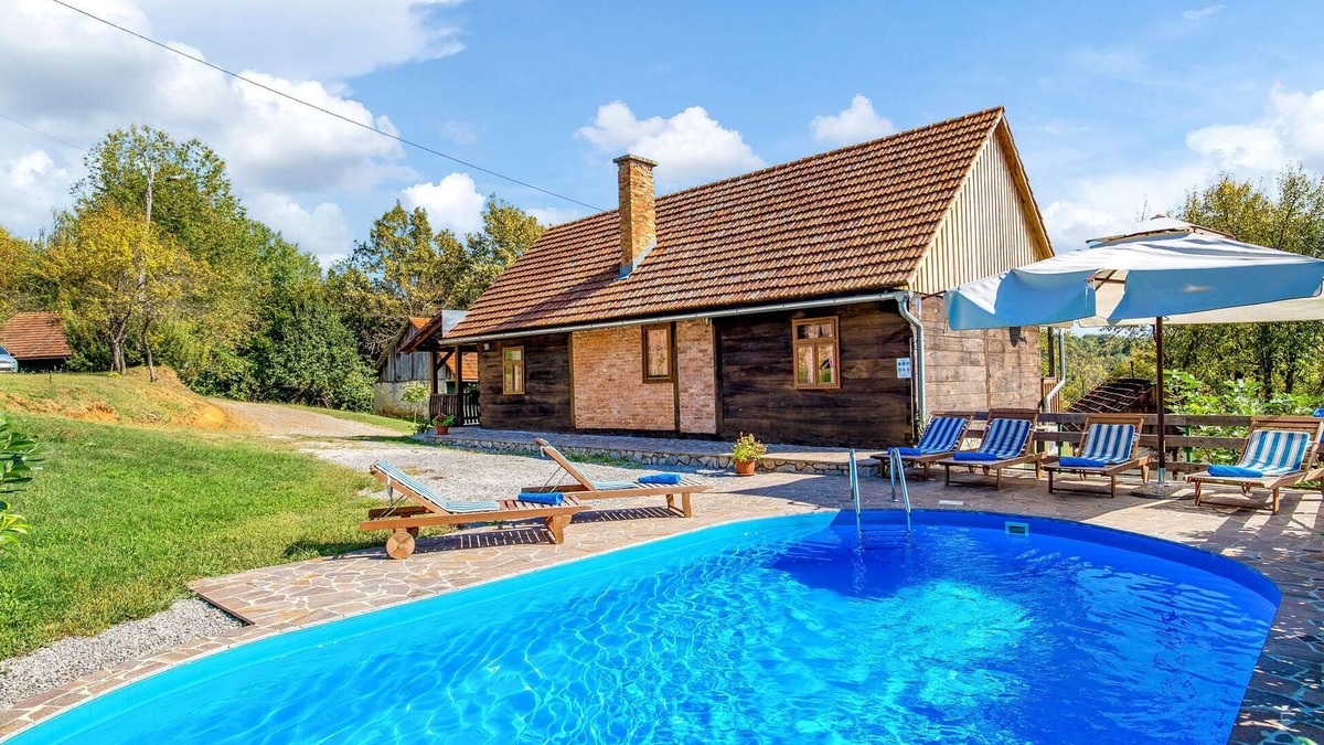 Ribnik House | Awesome home in Ribnik