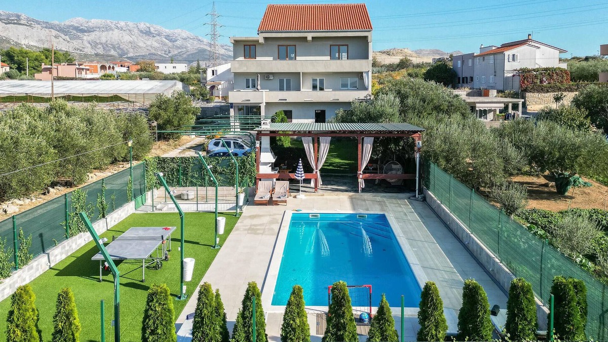 Dracevac House | Awesome home in Split with WiFi