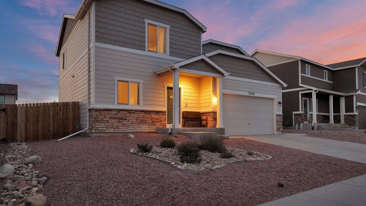Colorado Springs House | ★Awesome Home★Great Neighborhood★Near Food & Fun★Designed with You in Mind★