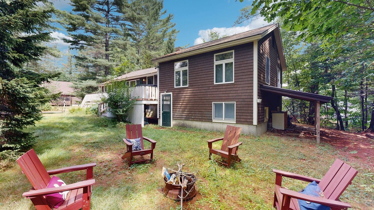 Sunday River Area Ski Chalet | Awesome mountain chalet with a hot tub, fire pit, and room for the whole family