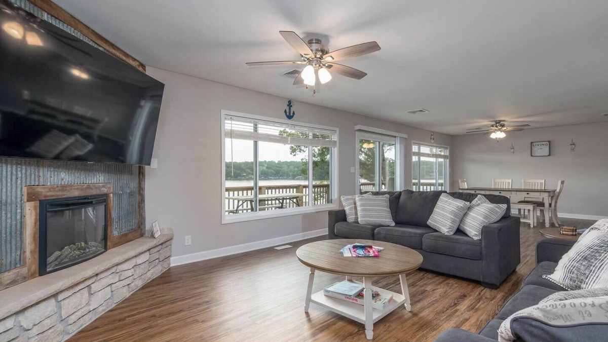 Barnett House | Awesome Views & Large Fishing Dock