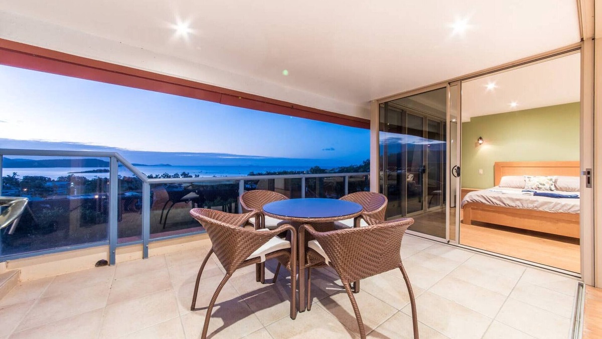 Cannonvale Apartment | AWESOME VIEWS ON ELSHEBY