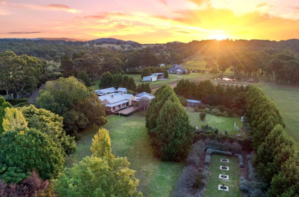 Mittagong House | Aylmerton House and Cottage for 14 Southern Highlands