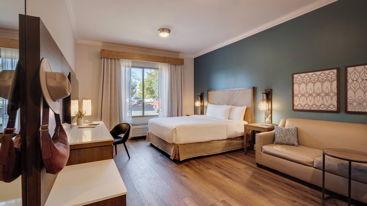 Los Serranos Hotel | Ayres Hotel Chino Hills – Ontario