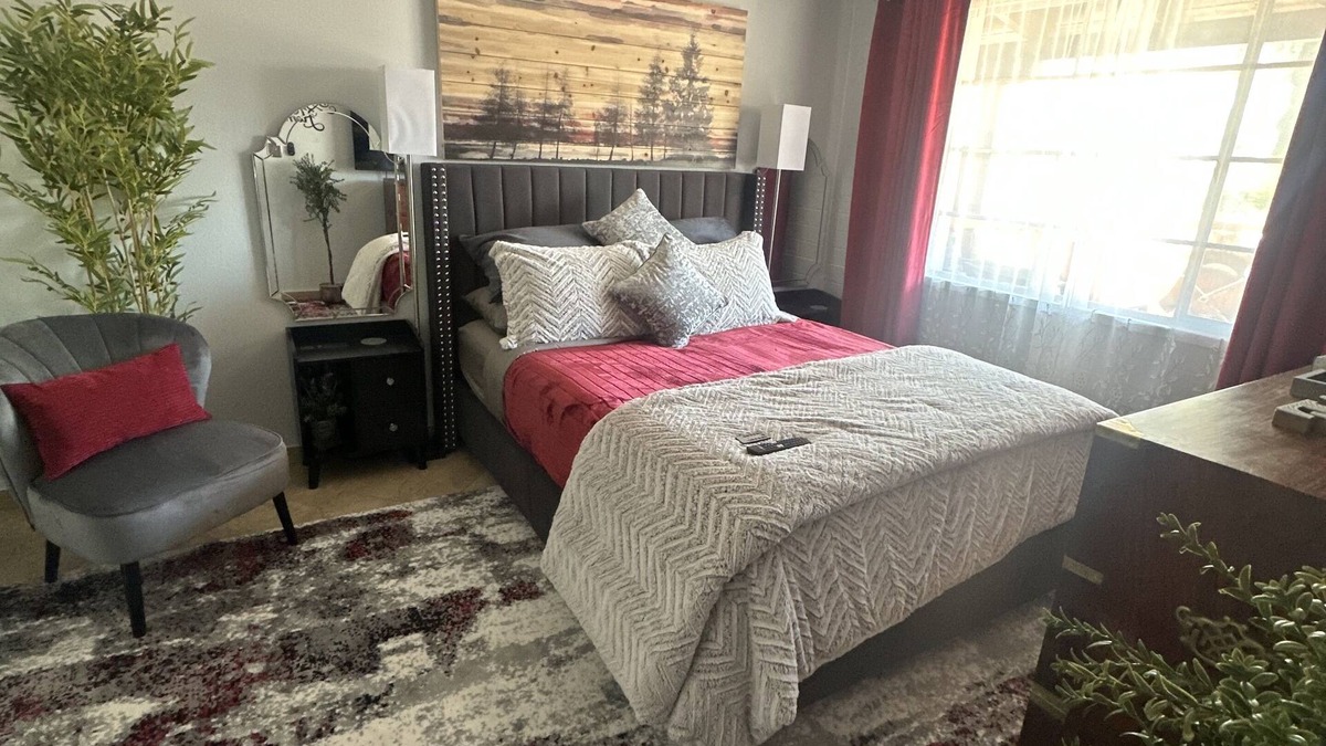 Haven Green Valley East Villa | ~AZ~1BR & pullout, Very Nice, Newly Renovated, with washer, dryer, & dishwasher.