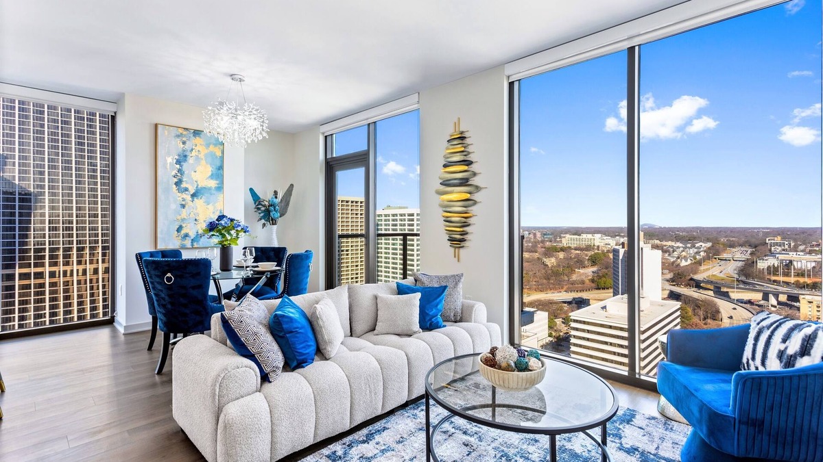 Peachtree Center Condo | Azure Heights: Executive Stay | 21st-Floor Luxury Suite with Skyline Views