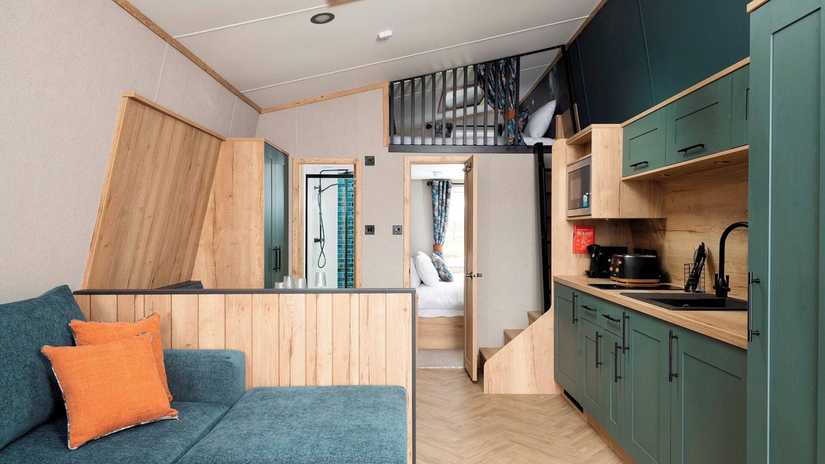 Great Billing Cabin | Azure Horizons– Retreat Hot Tub Glamping PF GV9