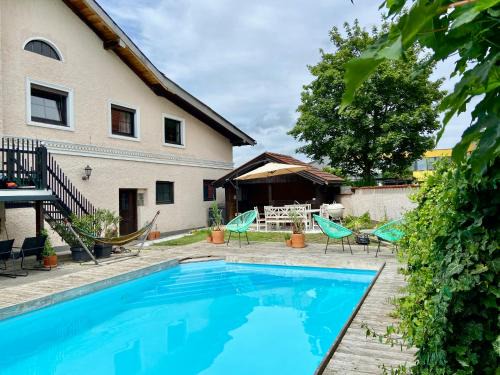 Desselbrunn Apartment | Bäckerhaus - Wohnung mit Pool und Garten
