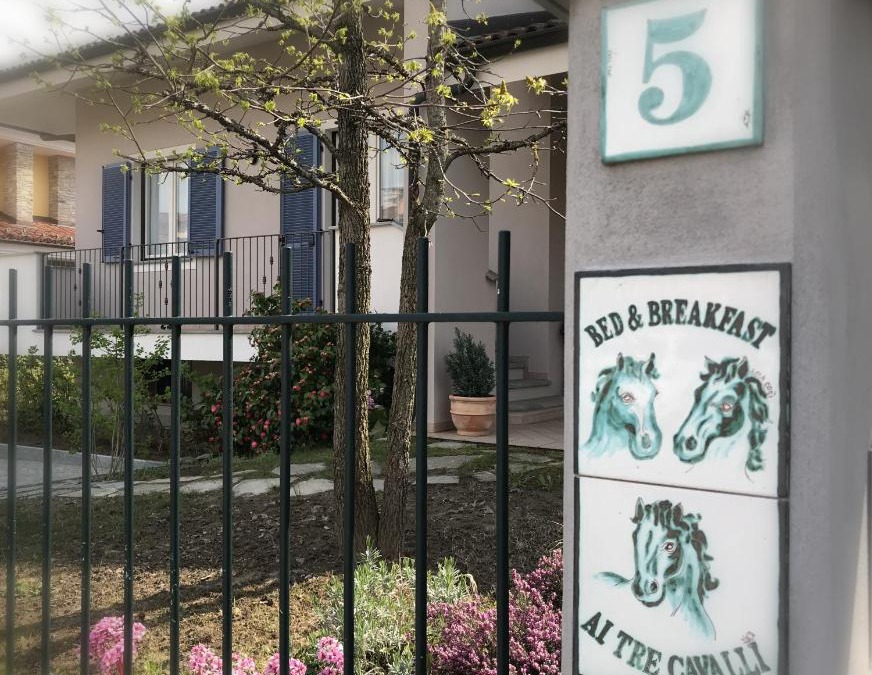 Cherasco Bed & Breakfast | B&B Ai Tre Cavalli