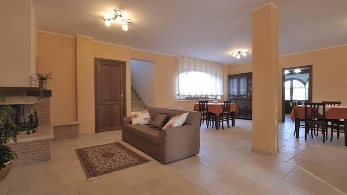 Scurcola Marsicana Bed & Breakfast | B & B Casale Frezzini