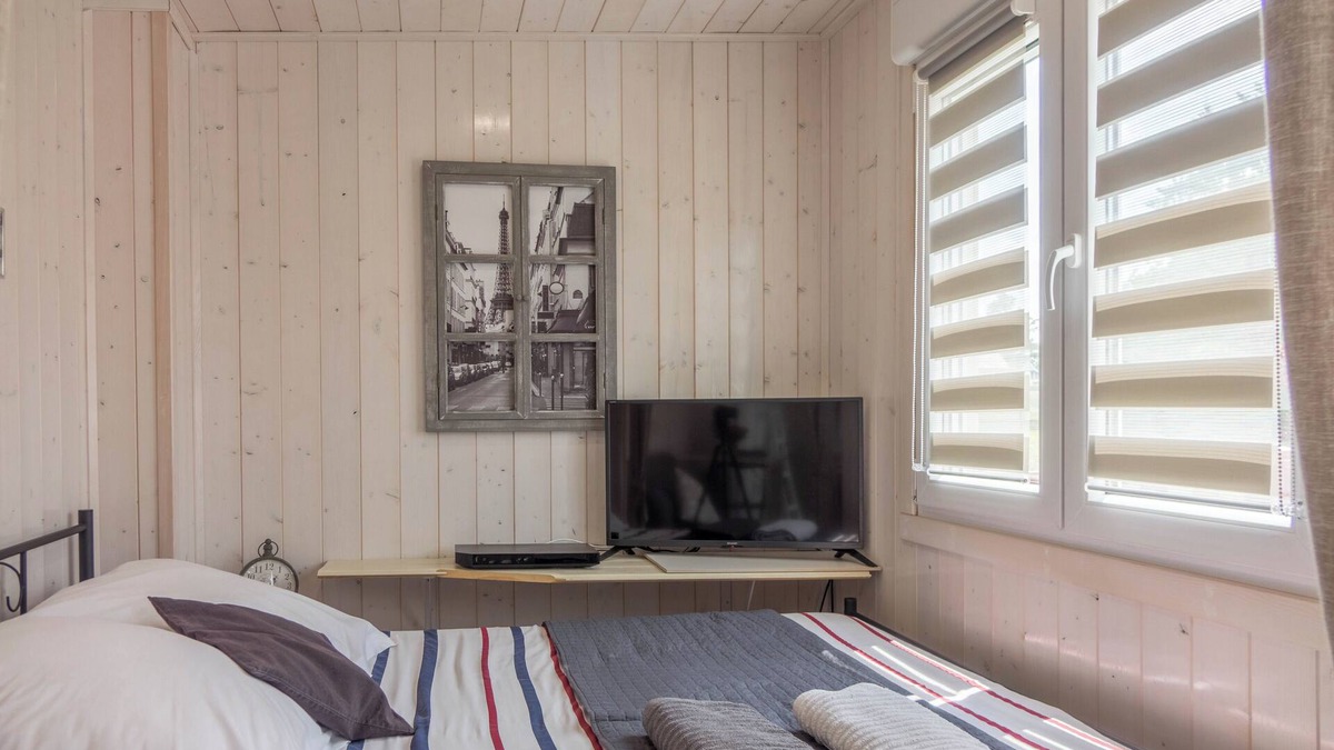 Noyers House | B&B Cerisier, Diner on request, electric recharging point