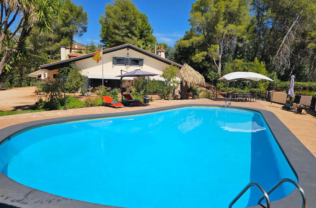 Ontinyent Bed & Breakfast | B&B Finca la Yuca "Un paraíso en Ontinyent"