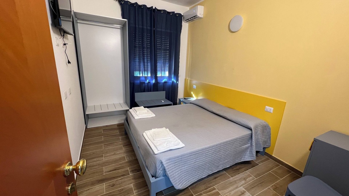 Crucoli Bed & Breakfast | B&b house Lamanna Room No. 6