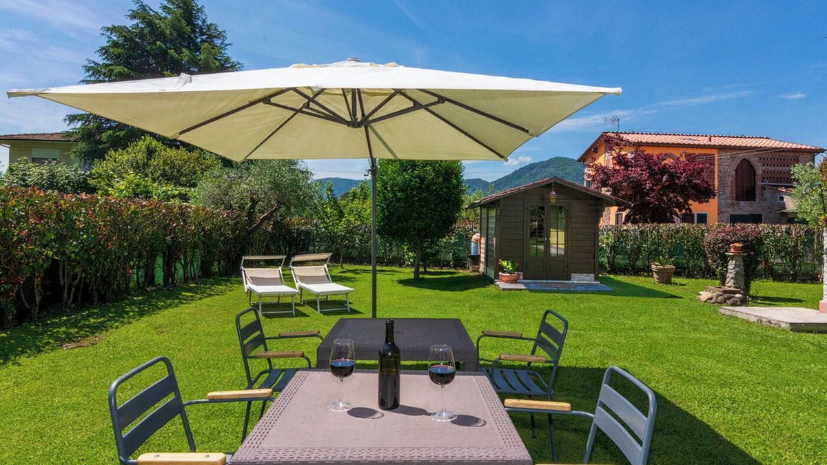 Vicopelago Bed & Breakfast | B&B Il Giardino dei Poeti and Apartaments