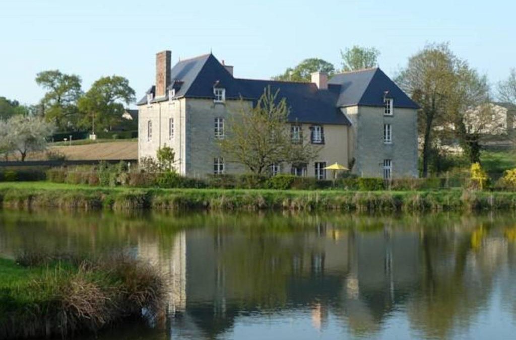 Saint-Maugan Bed & Breakfast | B&B L'Atelier du Presbytère