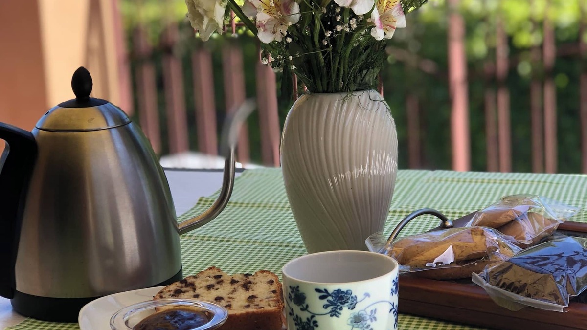 Ogliara Bed & Breakfast | B&B La Rosa: cozy attic room with terraces and spacious living room