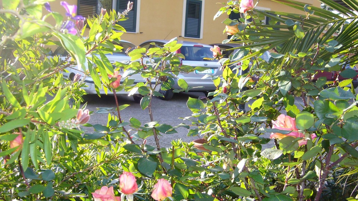 Caltanissetta Villa | B&B S. ELIA ORANGE room: ENCHANTING VILLA IMMERSED IN THE HISTORICAL PARK DUBINI