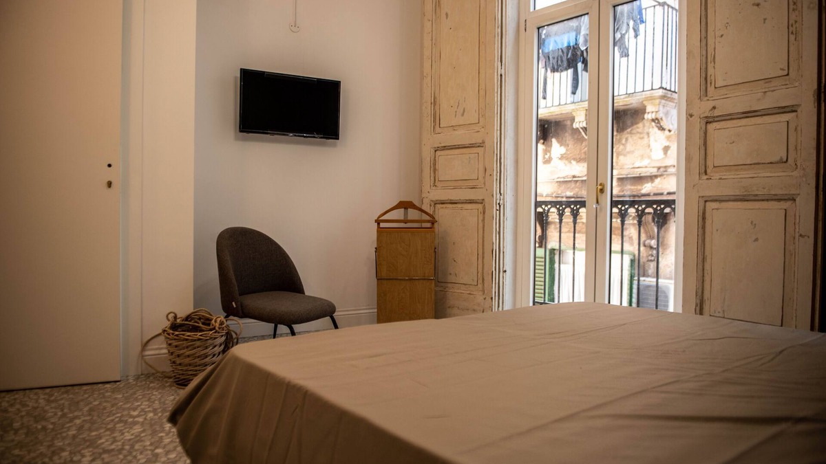 Isola del Borgo Antico Bed & Breakfast | B&B U'Panare, in Taranto's historic center a structure reminiscent of home