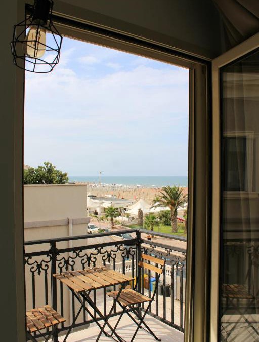 Margherita di Savoia Bed & Breakfast | B&B Via Veneto