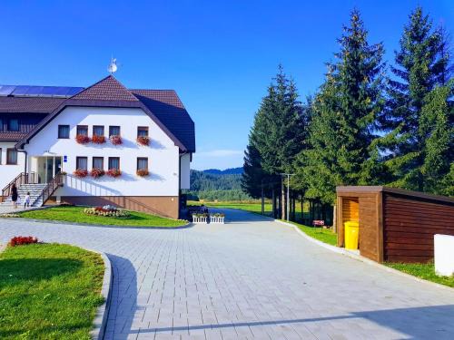 Vrelo Korenicko Bed & Breakfast | B&B Villa Angy