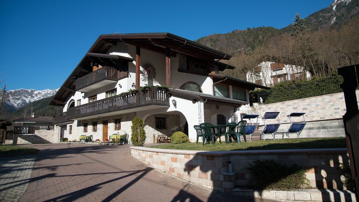 Lenzumo Bed & Breakfast | B&B Villa Cinzia