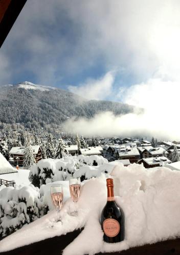 Verbier Apartment | B L A C K B I R D V E R B I E R Trés rare et exclusif penthouse de 160 m2