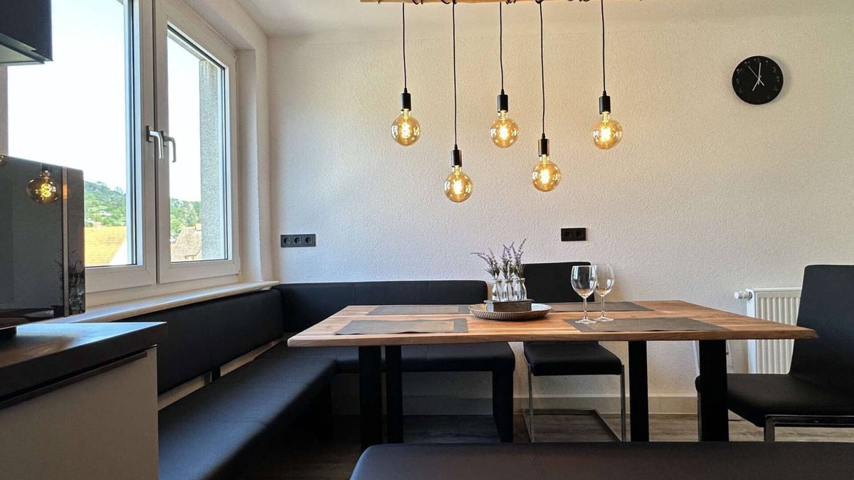 Altmorschen Apartment | B&W Apartments - DG Wohnung