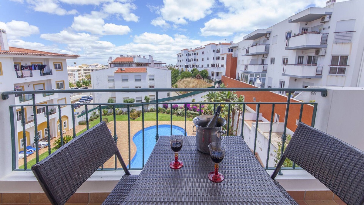 Funchal Apartment | B41 - Windmill Modern with Pool