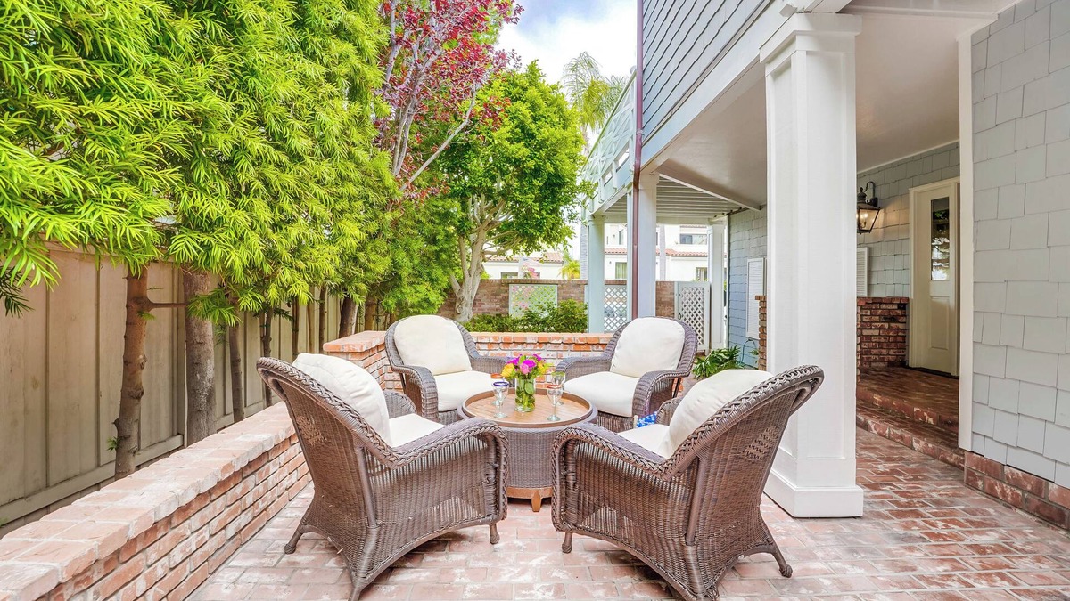 Beach Barber Tract House | B5357 The Breakers 1