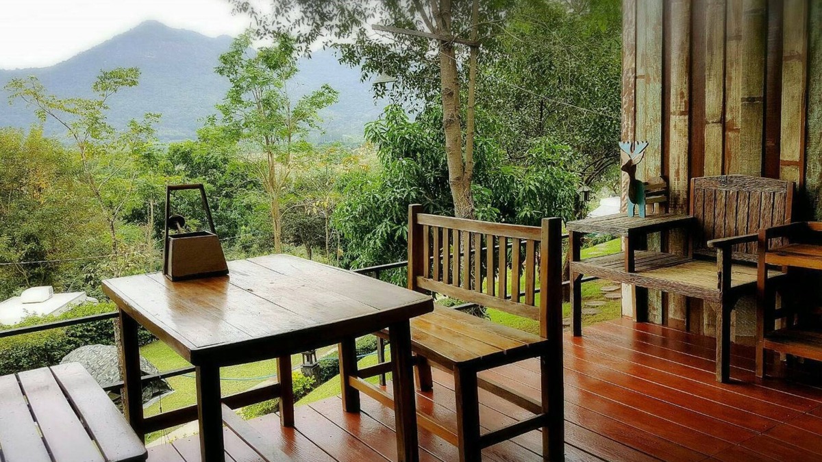 Suan Phueng Hotel | Baan Phuchalianglom