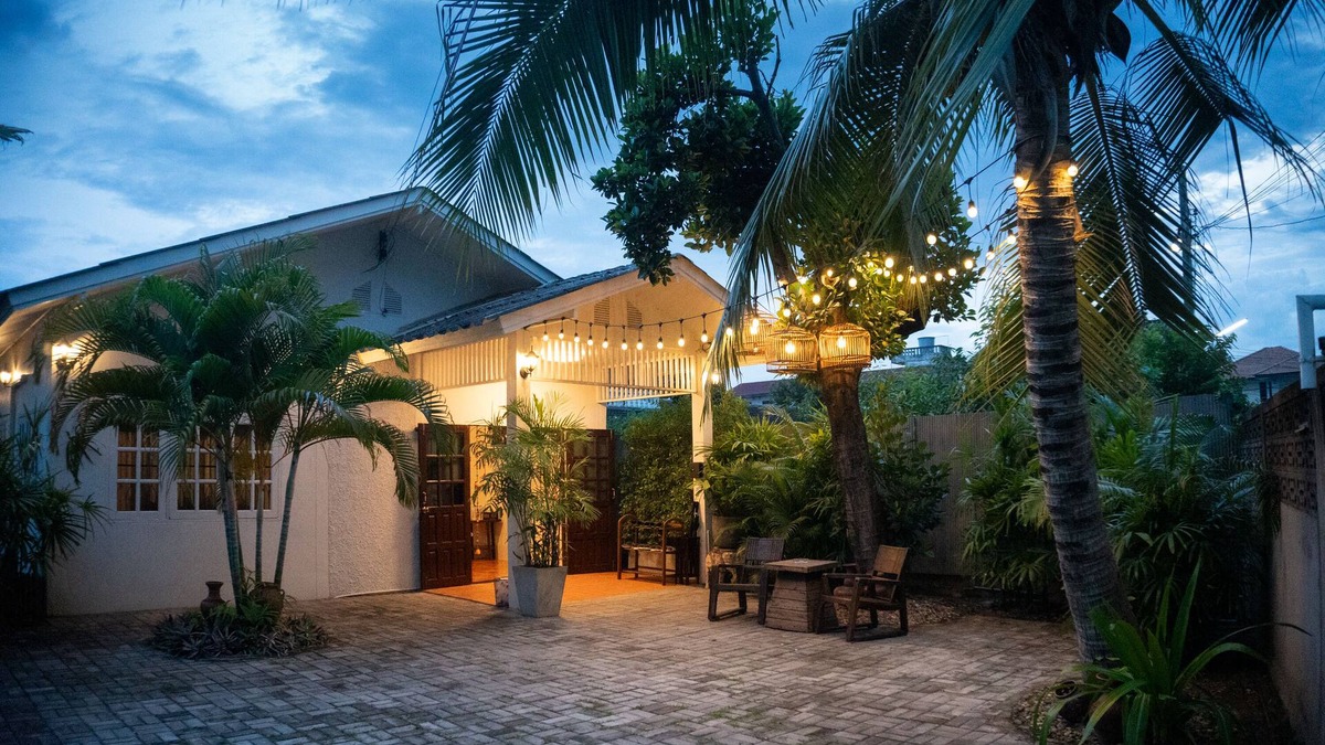 Wua Lai House | Baan Ragang : Cozy Entire House in Old Chiang Mai