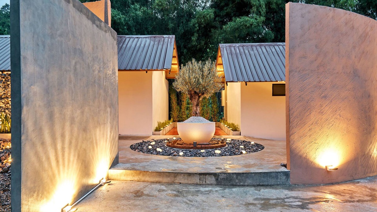 Lom Sak Resort | Baan Rai Santisuk