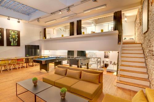 Pempelfort Apartment | Bachelor I ette I XXL Altstadt Loft I 900m I Fun