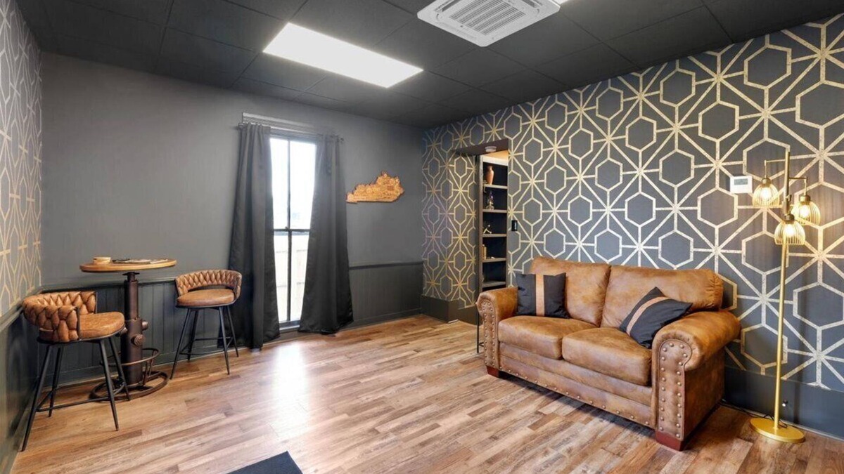La Grange Apartment | Back Room Bungalow - Lagrange