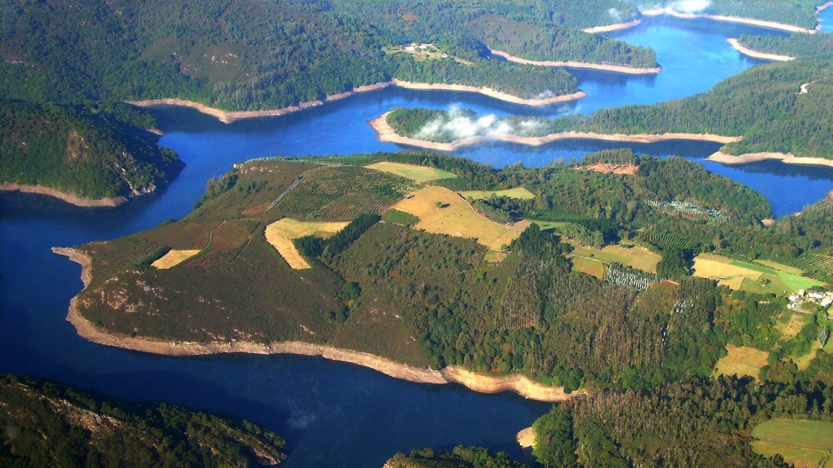 Callobre House | Back to nature in Galicia