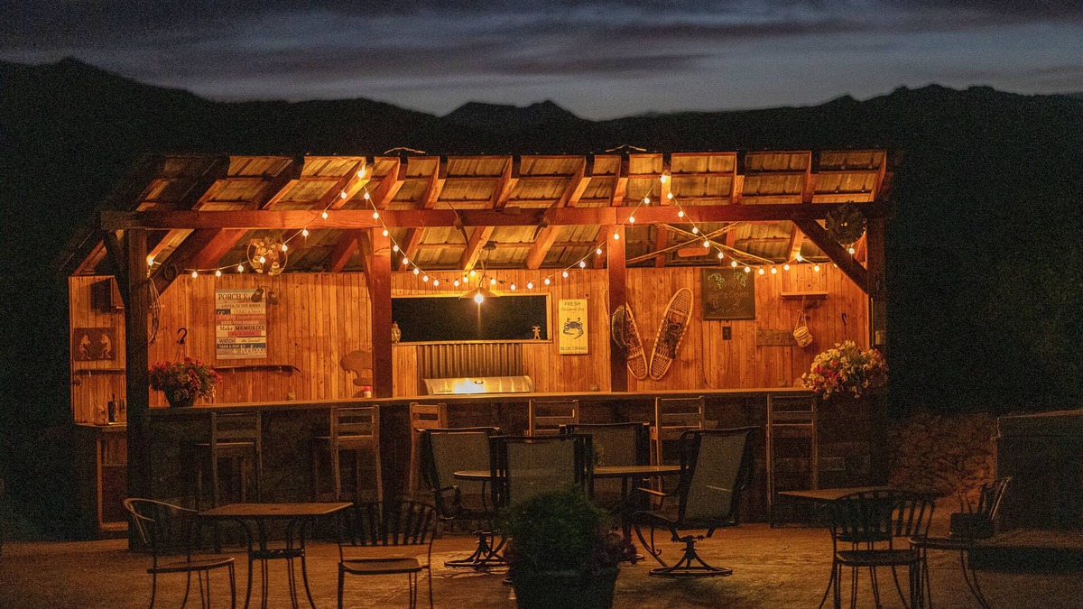 Daniel House | Backyard Dream - 25 from Park City- Hot tub, Theater Room, Sleeps 16