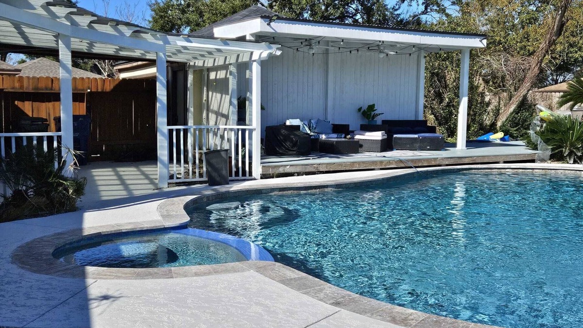 Barker House | Backyard oasis