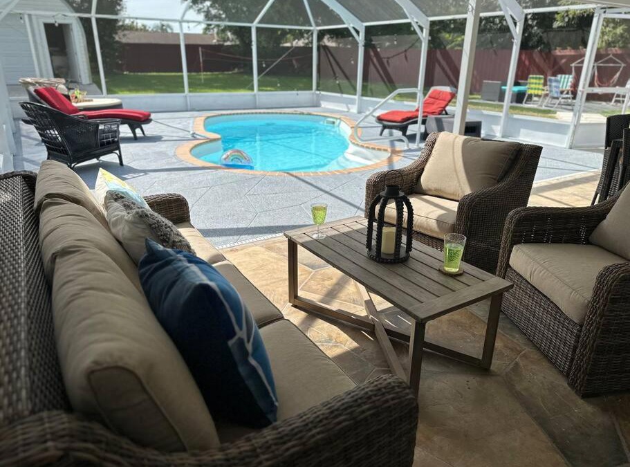 Port Saint Lucie House | Backyard Oasis