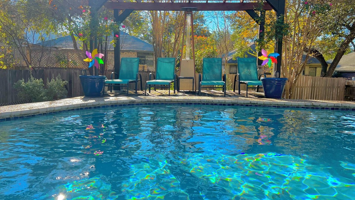 Longs Creek House | Backyard Oasis!