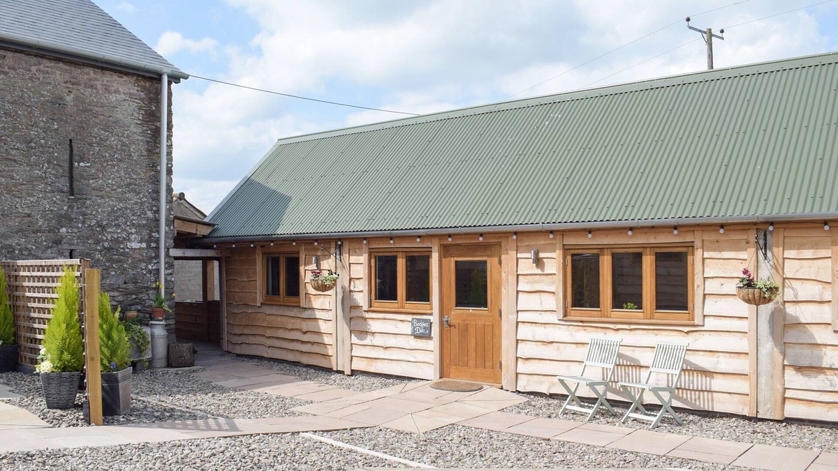 Westbrook Court Cottage | Badgers Den - UK32084