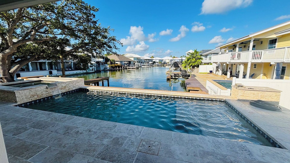 Key Allegro House | Bahama Cove! Newly remodeled one story Waterfront 3BRM/3BA home w/Pool and spa