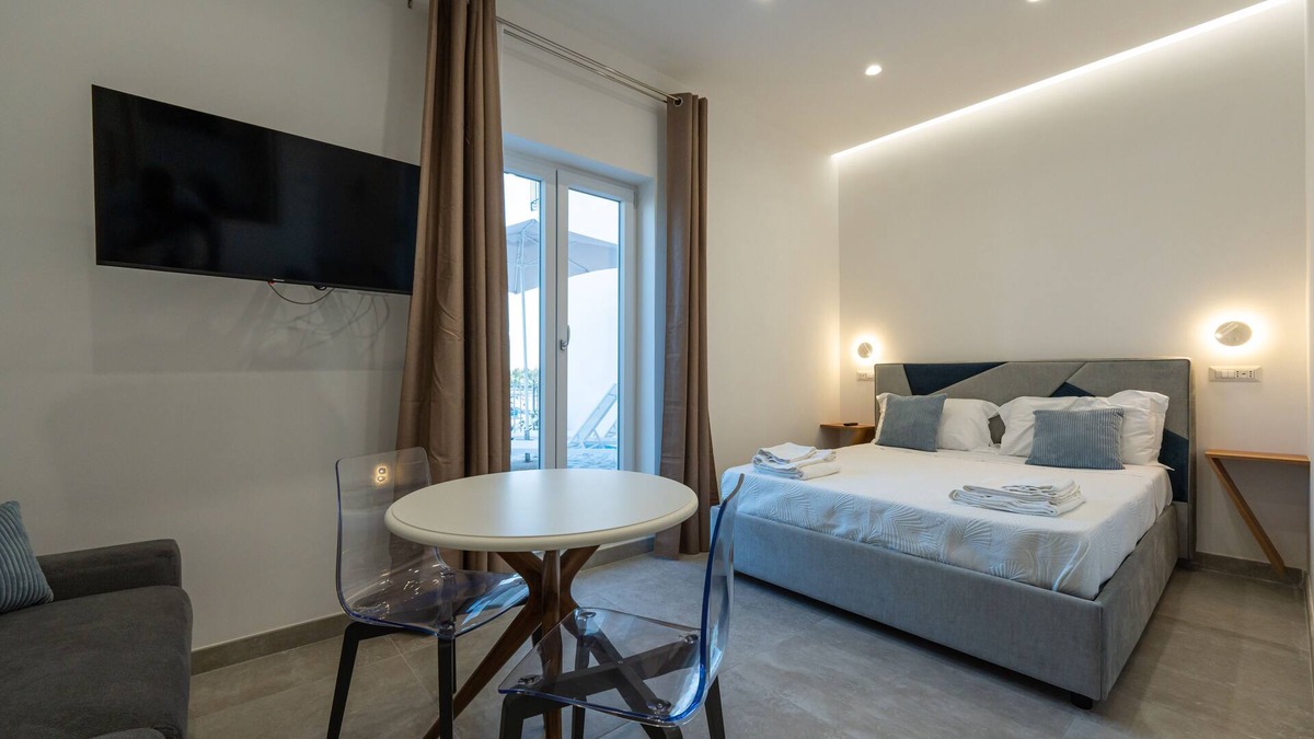 Bacoli Apartment | Baia Flegrea Meublè - Suite with sea view terrace