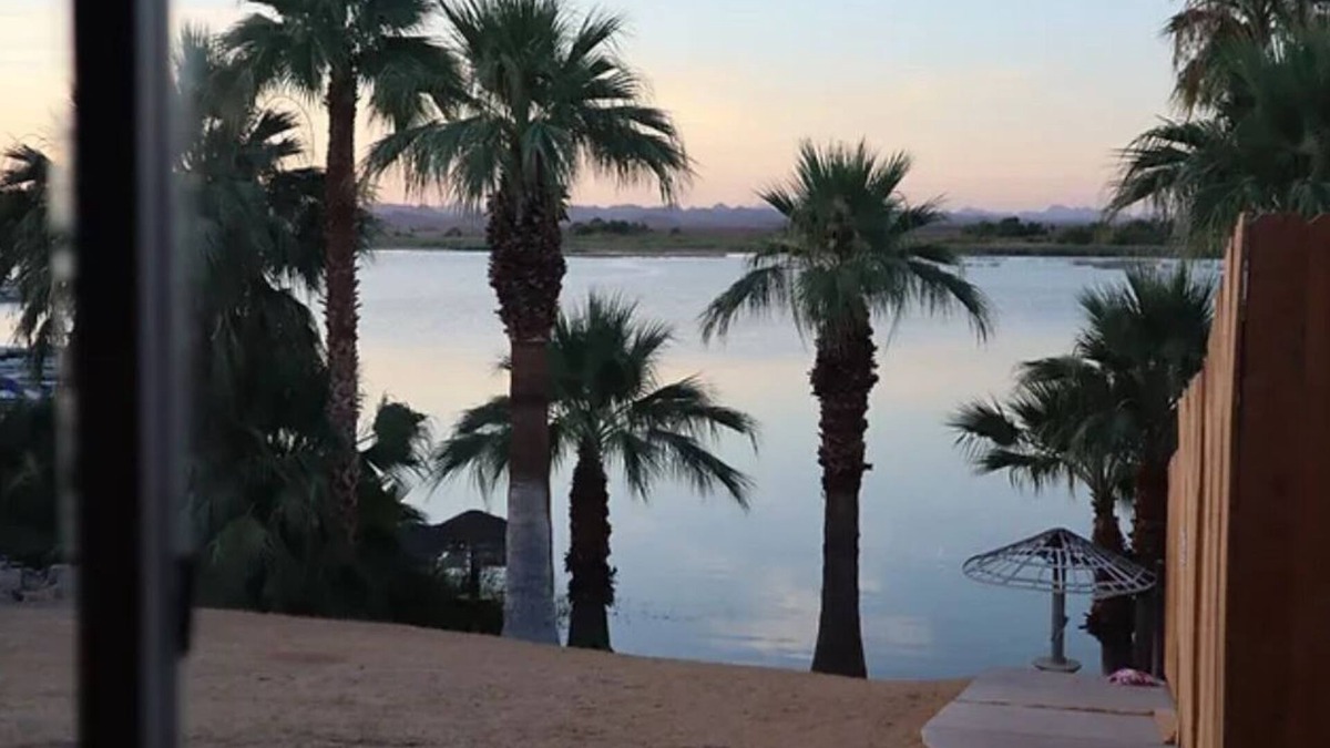 Yuma House | Bailey House BUNGALOW at Martinez Lake Resort!