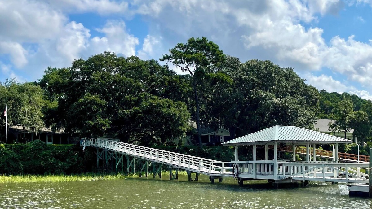 Ridgeland House | Bailey's Landing Deepwater Oasis