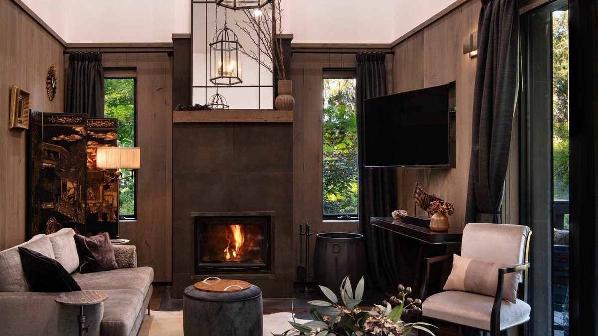 Wheatsheaf House | Bainbridge House Beautiful bush views close to Daylesford