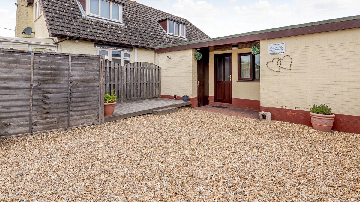 Kirkby on Bain Cottage | Bainside Holiday Lodge